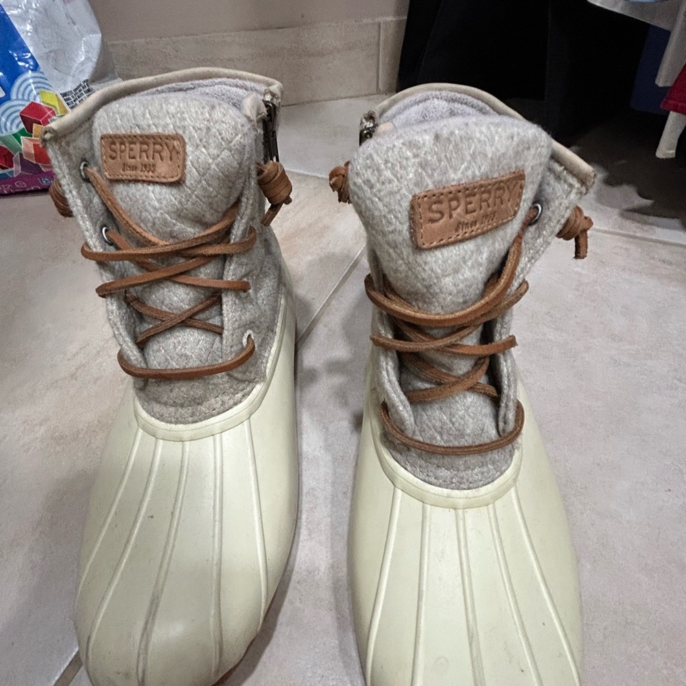 Sperry Beige Duck Boots